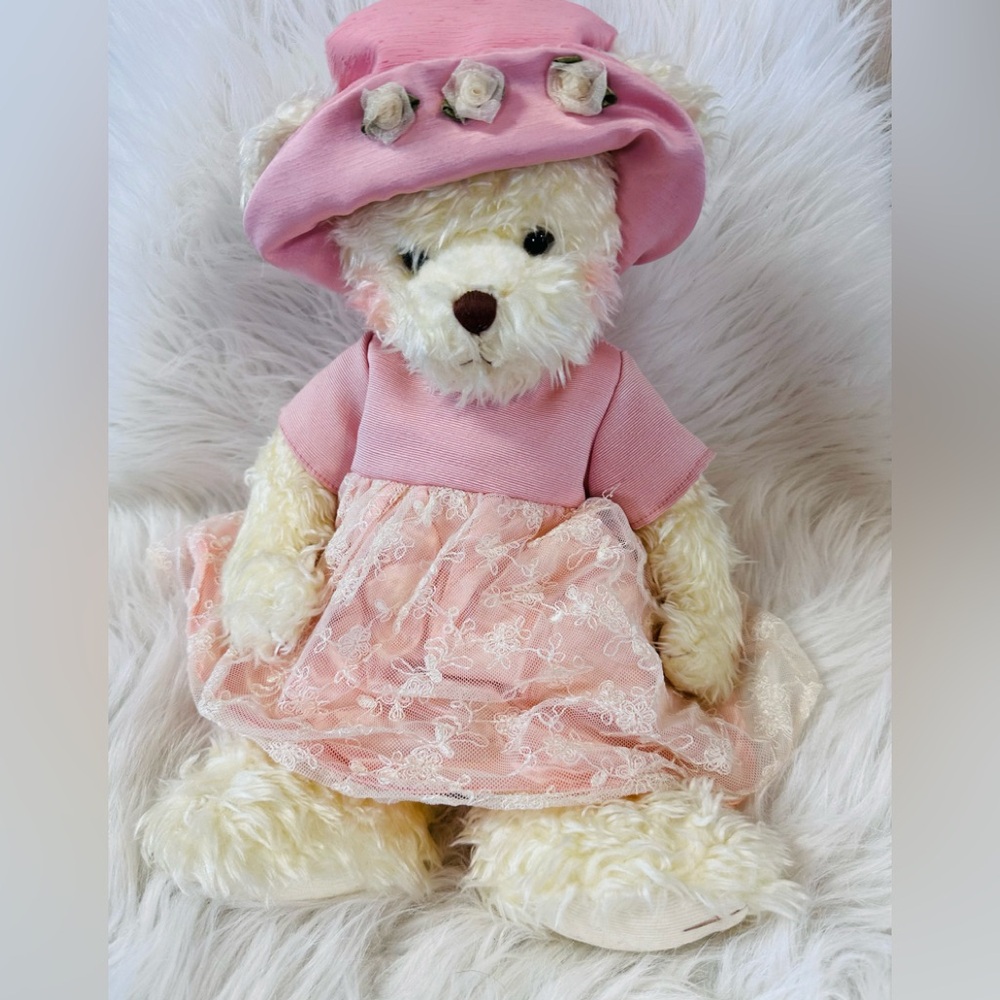 Vintage Collection Edition Russ Berrie Pink & Cream Stuffed Teddy‎ Bear (Serina)